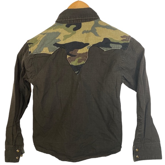 Cowboy Hardware Heavy Long Sleeve Shirt with Snaps Boys Medium (7-8) - Picture 2 of 3